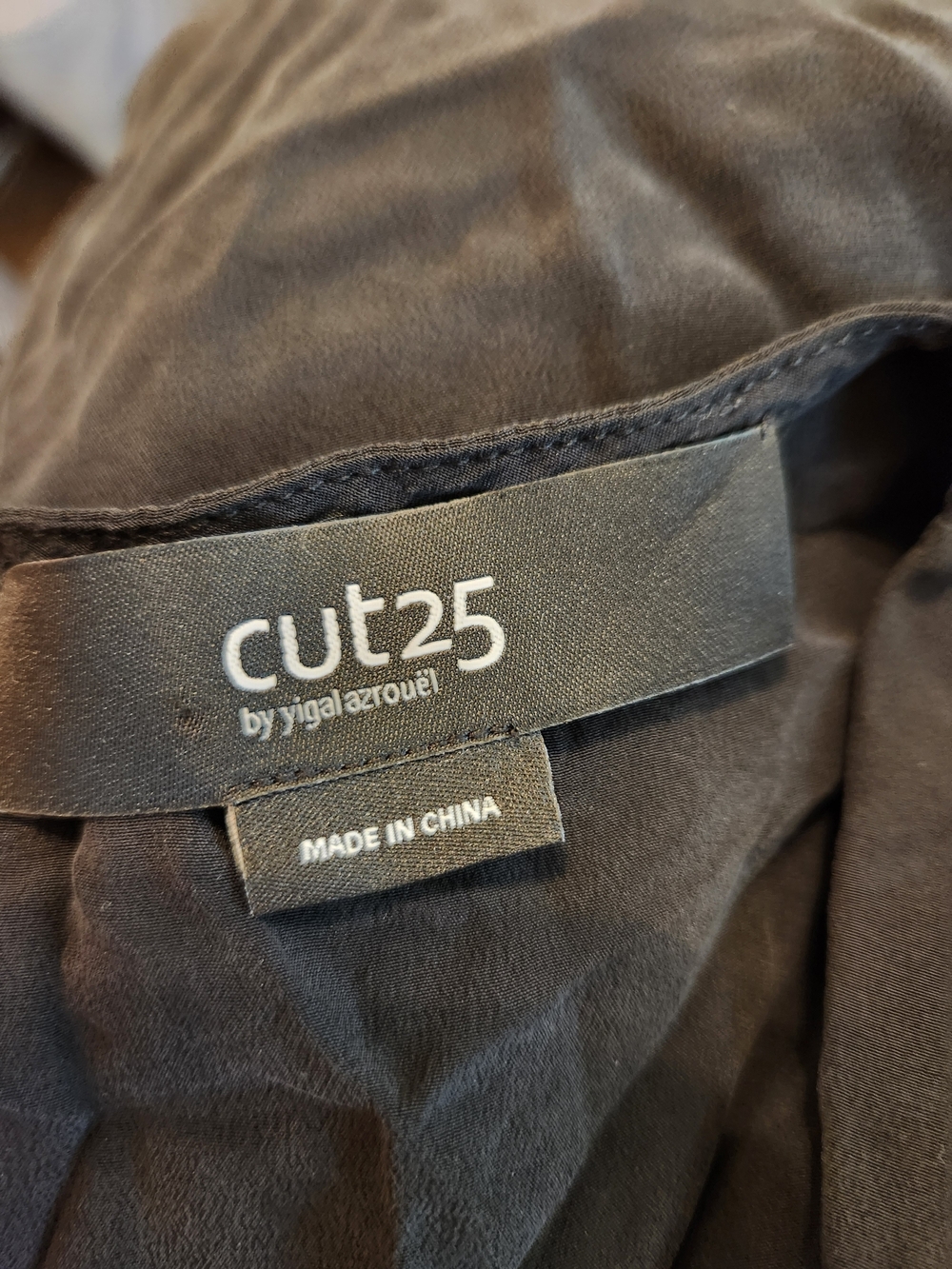 Cut25 size 0 sleeveless top with a draped cowl neckline 100% Silk style 131933 - Picture 9 of 11